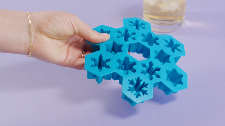 TrueZoo Snowflake Silicone Ice Cube Tray